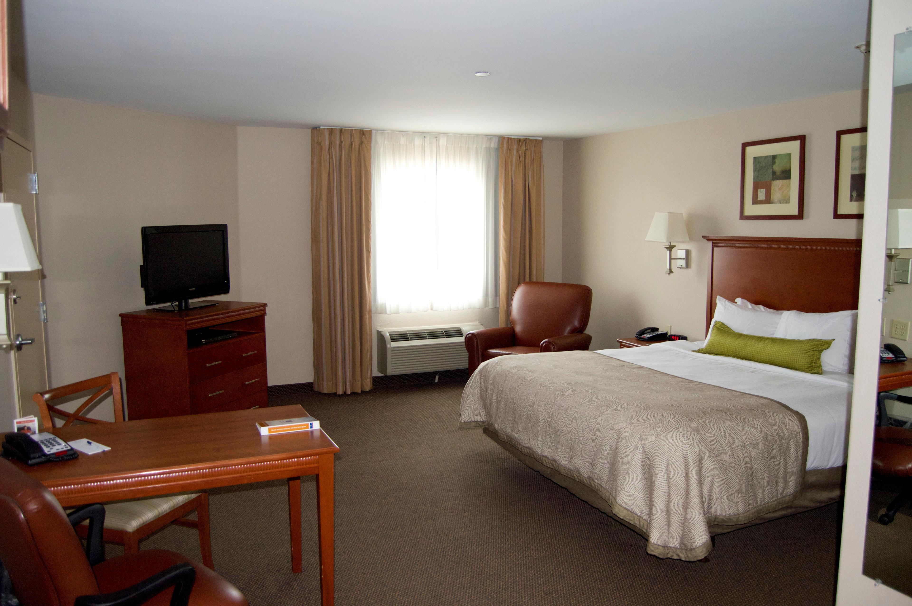 Candlewood Victoria By Ihg Dış mekan fotoğraf